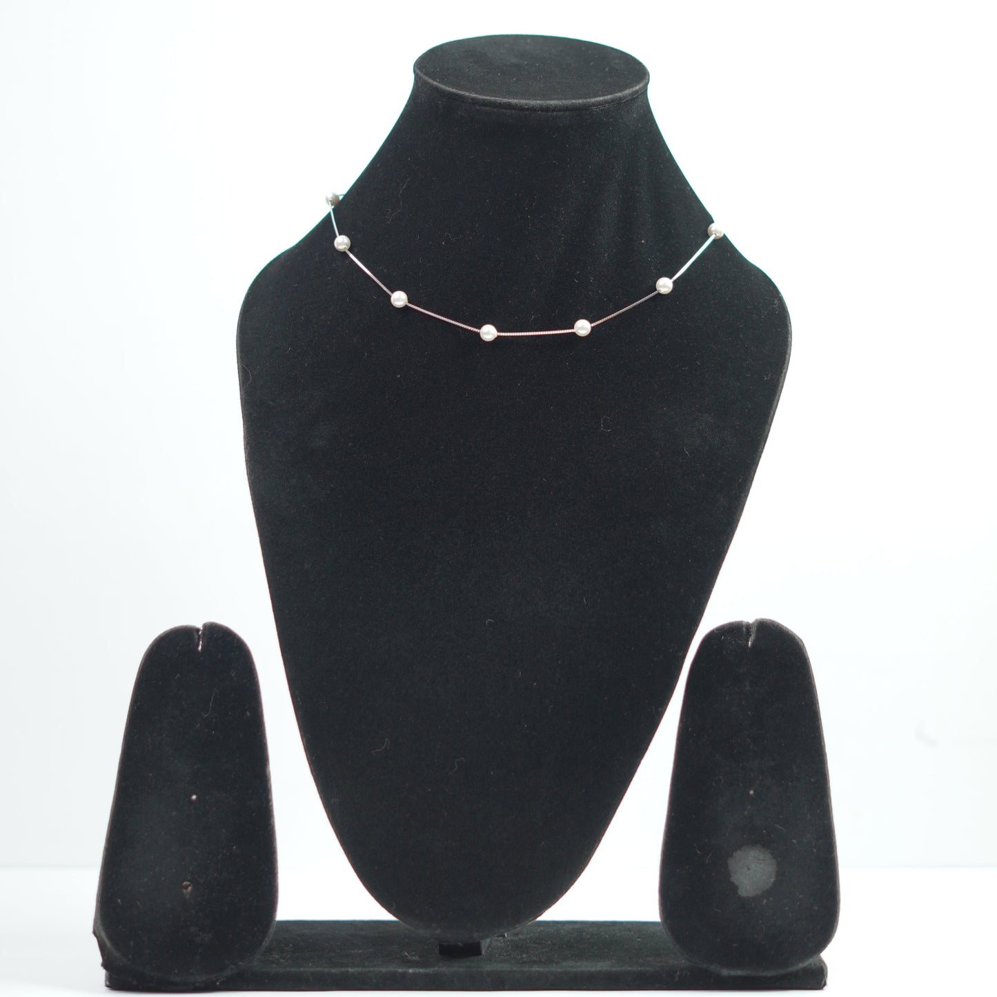 Minimalist Silver Bead Choker Necklace