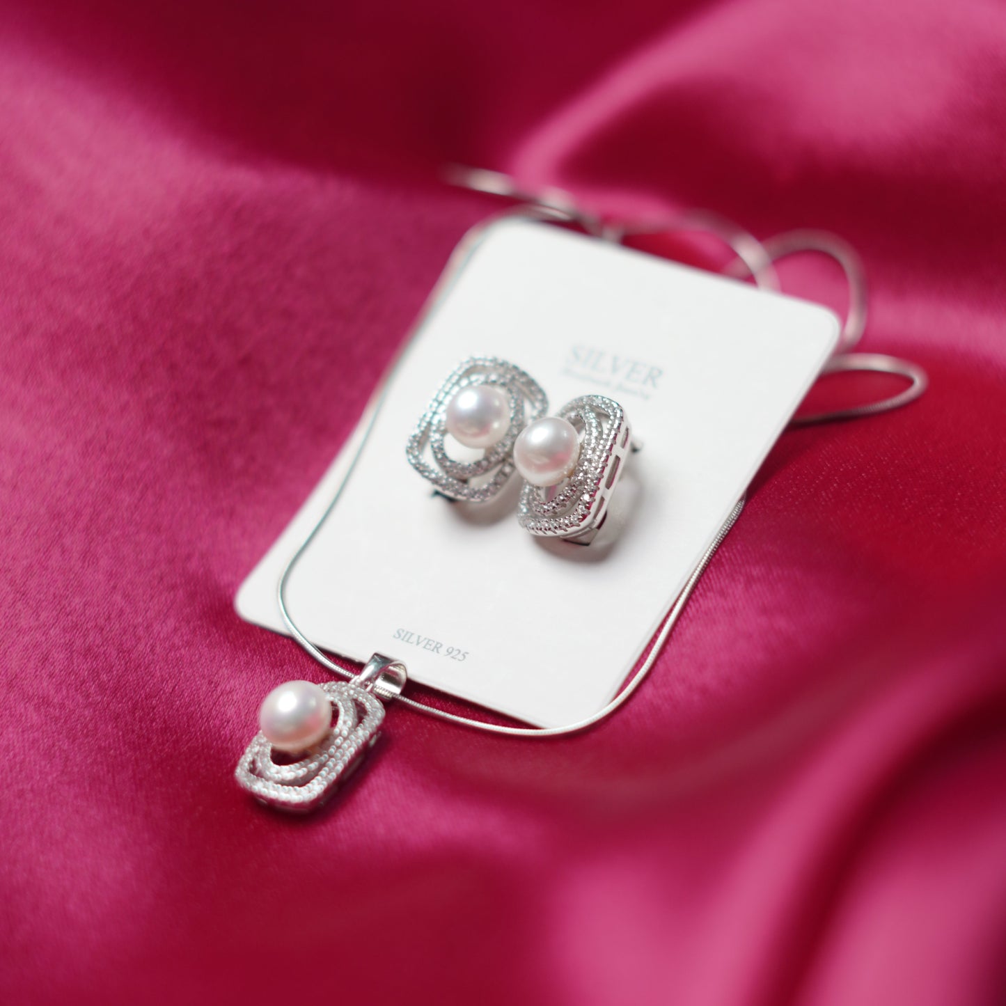 Elegant Pearl & Zircon Silver Jewelry Set