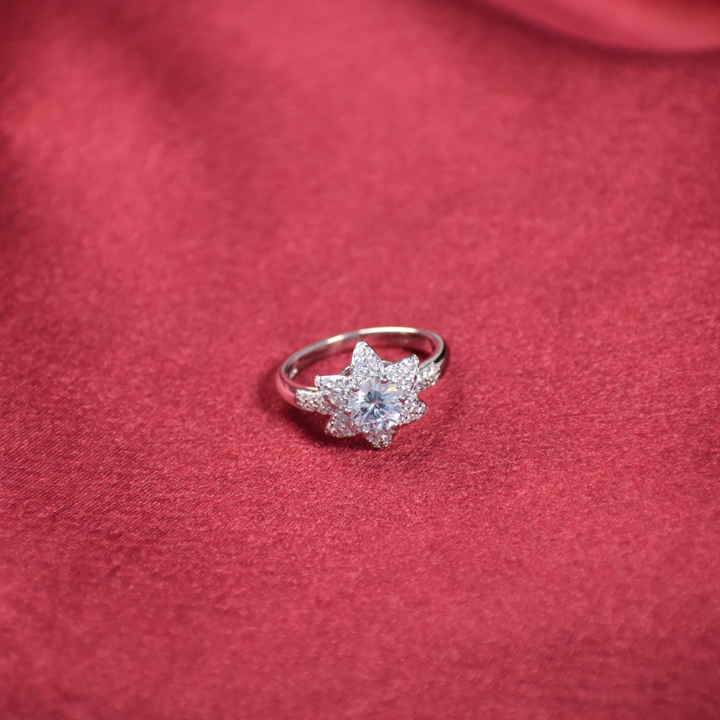Snowflake Halo Diamond-Cut Ring – Sterling Silver